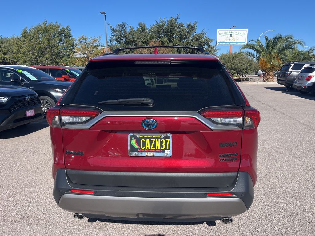 2022 Toyota RAV4 Hybrid Limited photo 3