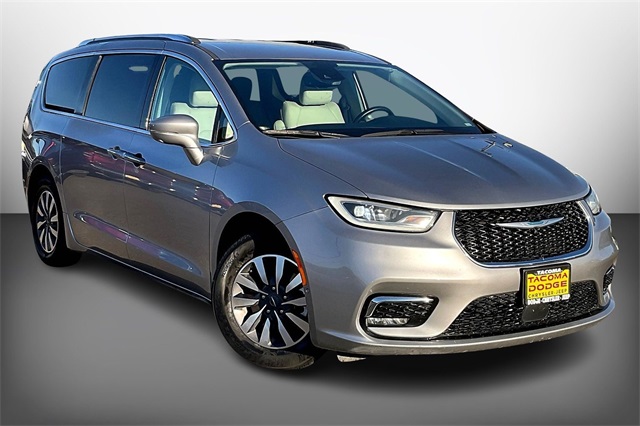 2021 Chrysler Pacifica Hybrid Touring L's photo