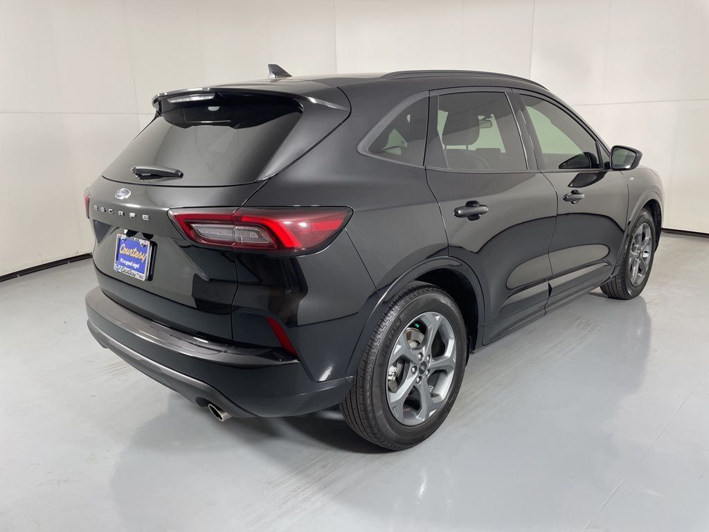 2024 Ford Escape ST-Line photo 9