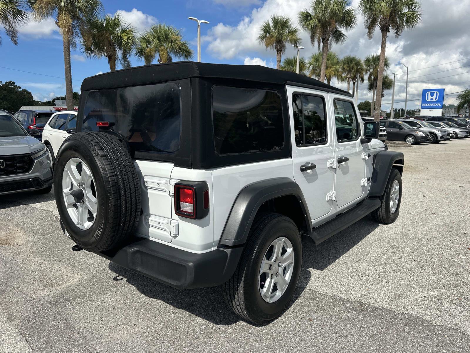 2023 Jeep Wrangler Sport S photo 3