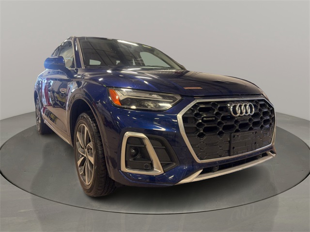 2024 Audi Q5 Premium Plus's photo