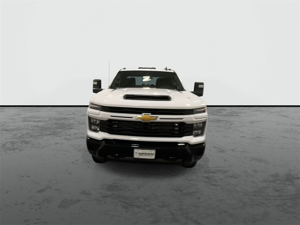 2025 Chevrolet Silverado 2500HD Custom photo 2