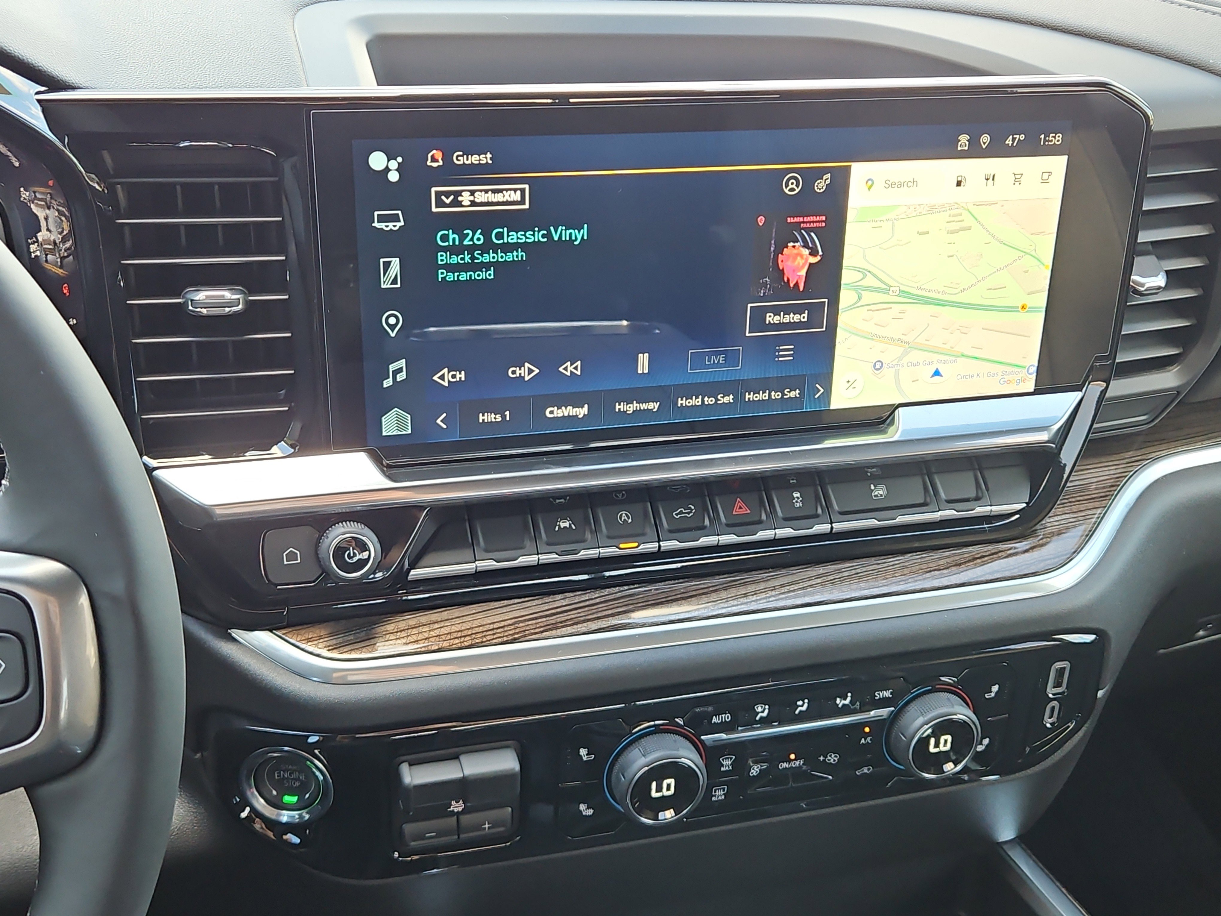 2026 Chevrolet Silverado 1500 RST photo 2