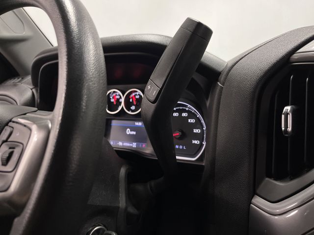 2021 Chevrolet Silverado 1500 Custom photo 18