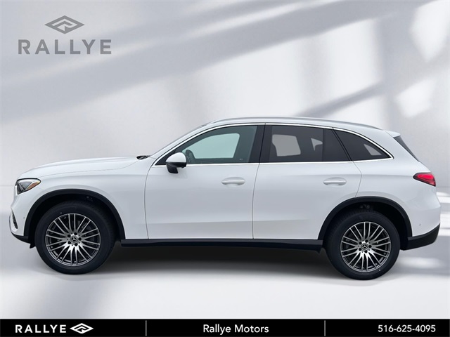 2026 Mercedes Benz GLC 300 4MATIC photo 2
