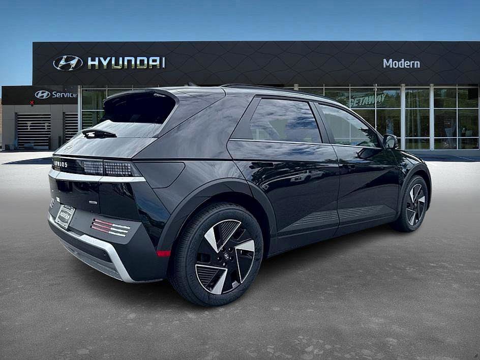 2025 Hyundai Ioniq 5 SEL photo 3