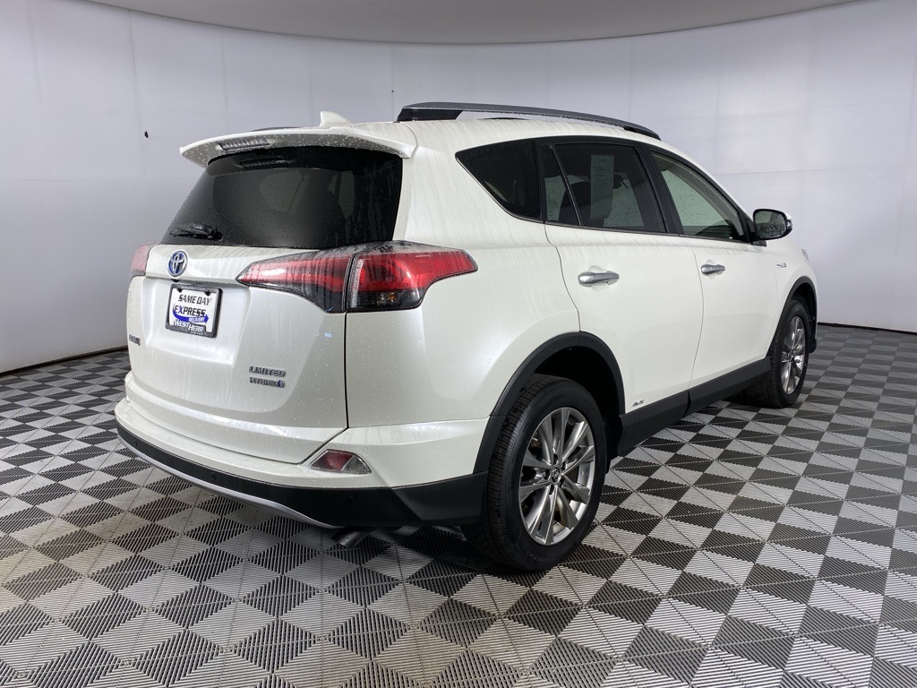 2017 Toyota RAV4 Hybrid Limited photo 7