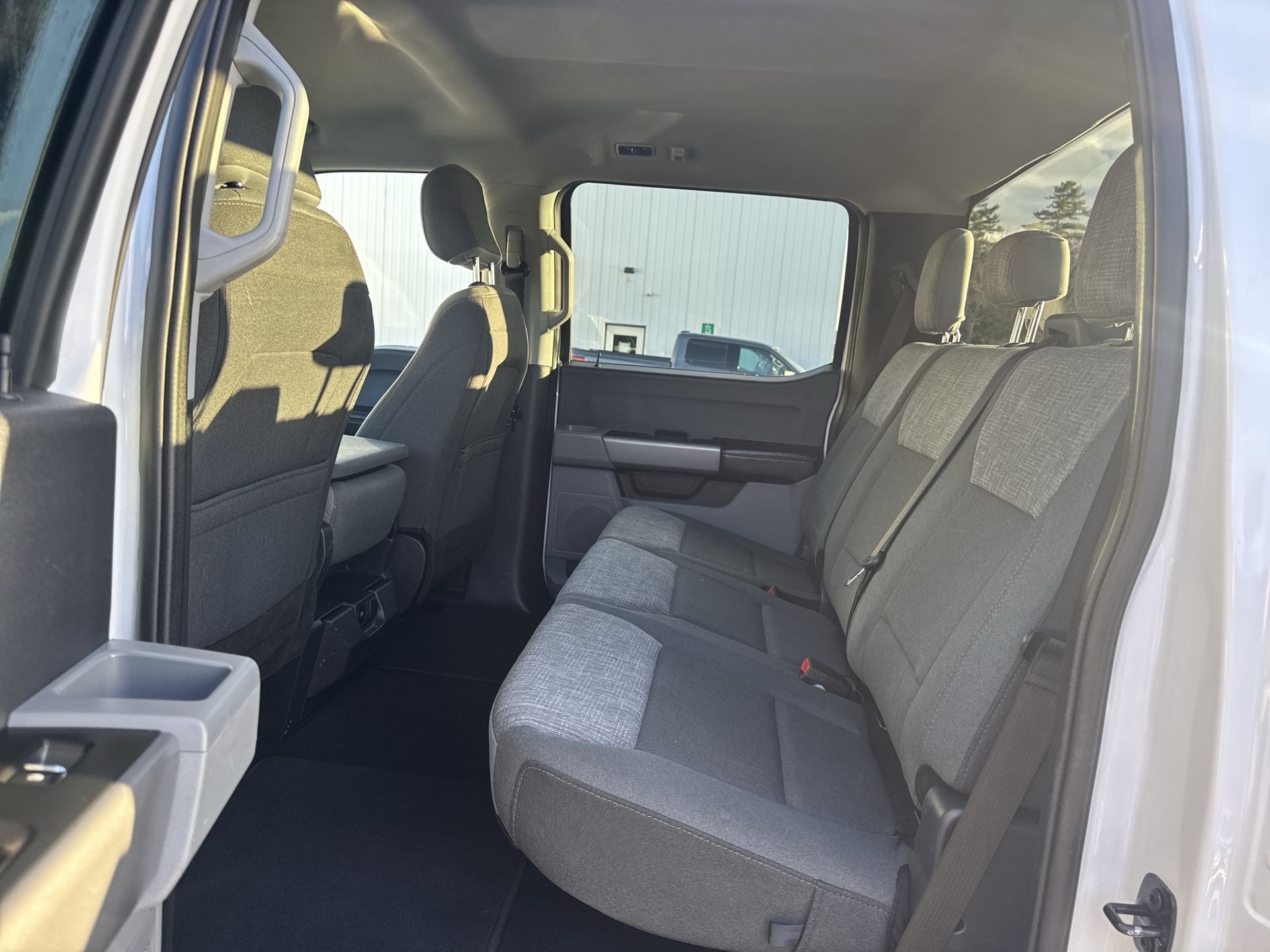 2024 Ford F-250 XLT photo 2