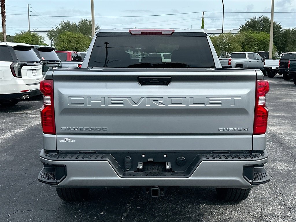 2025 Chevrolet Silverado 1500 Custom photo 5