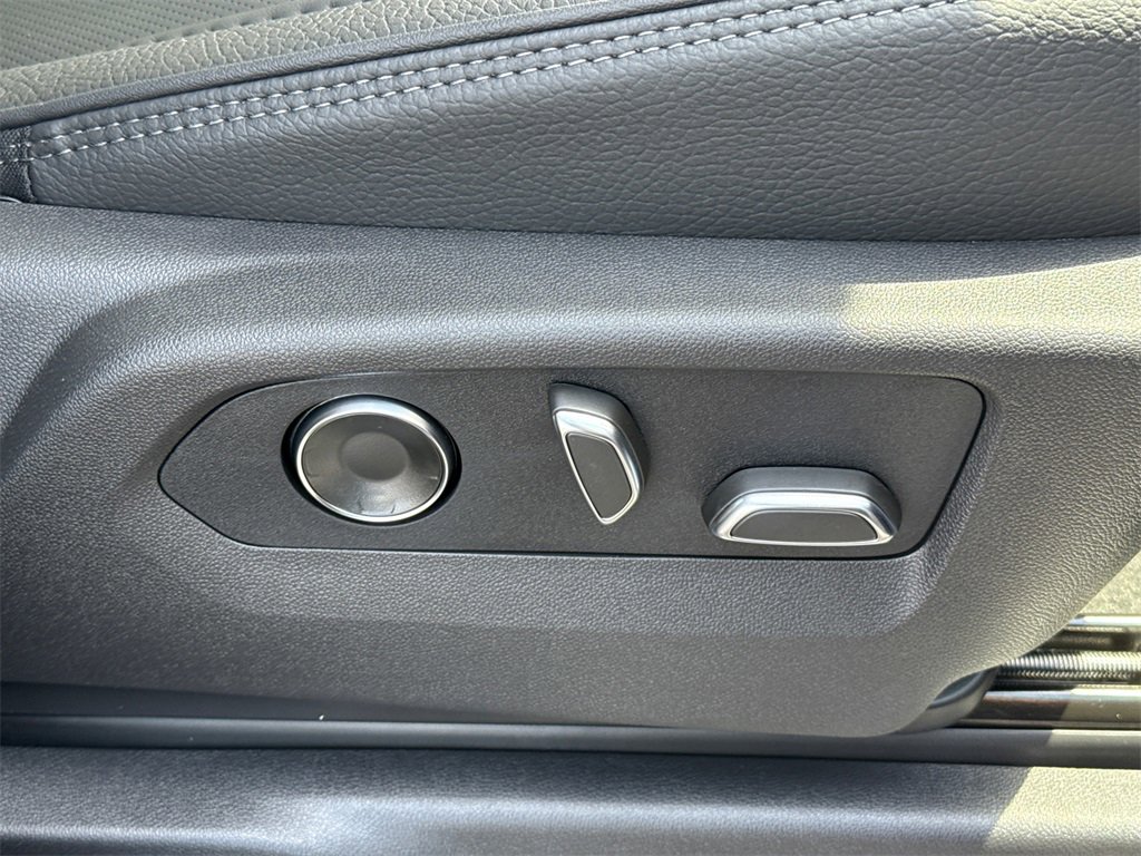 2025 Gmc Sierra Denali photo 39