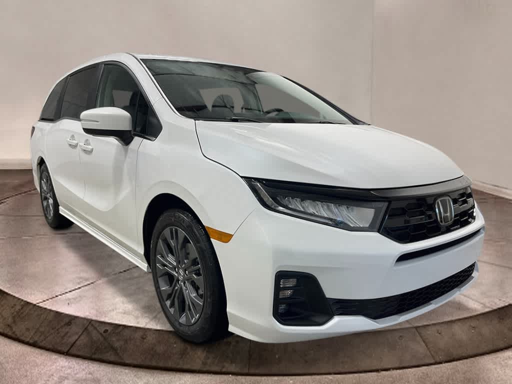 2026 Honda Odyssey Touring photo 7