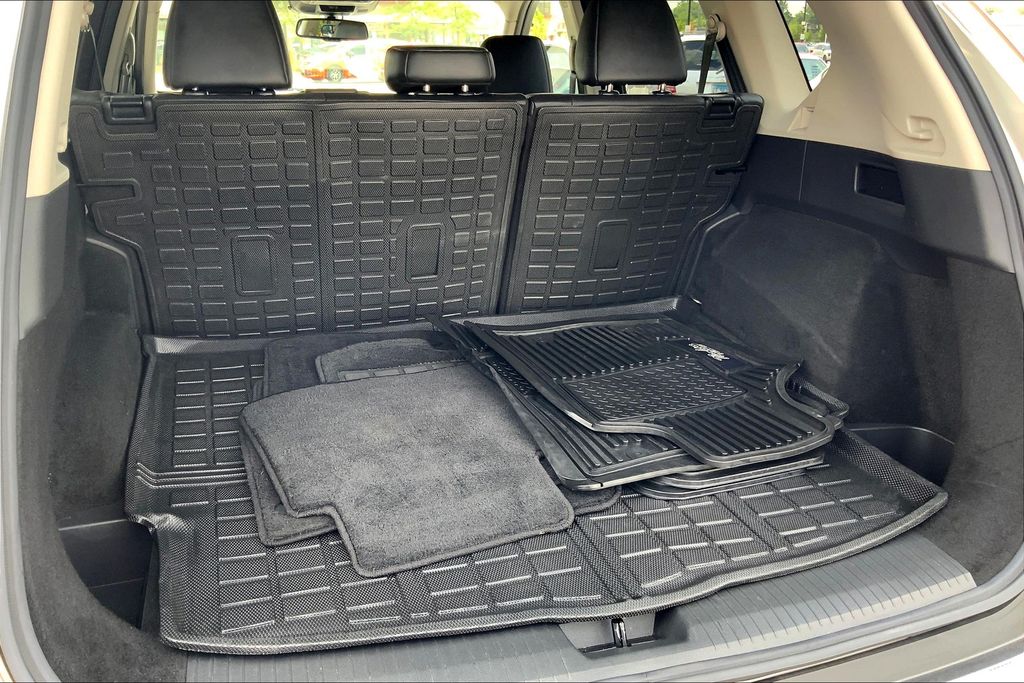 2021 Nissan Rogue Platinum photo 26