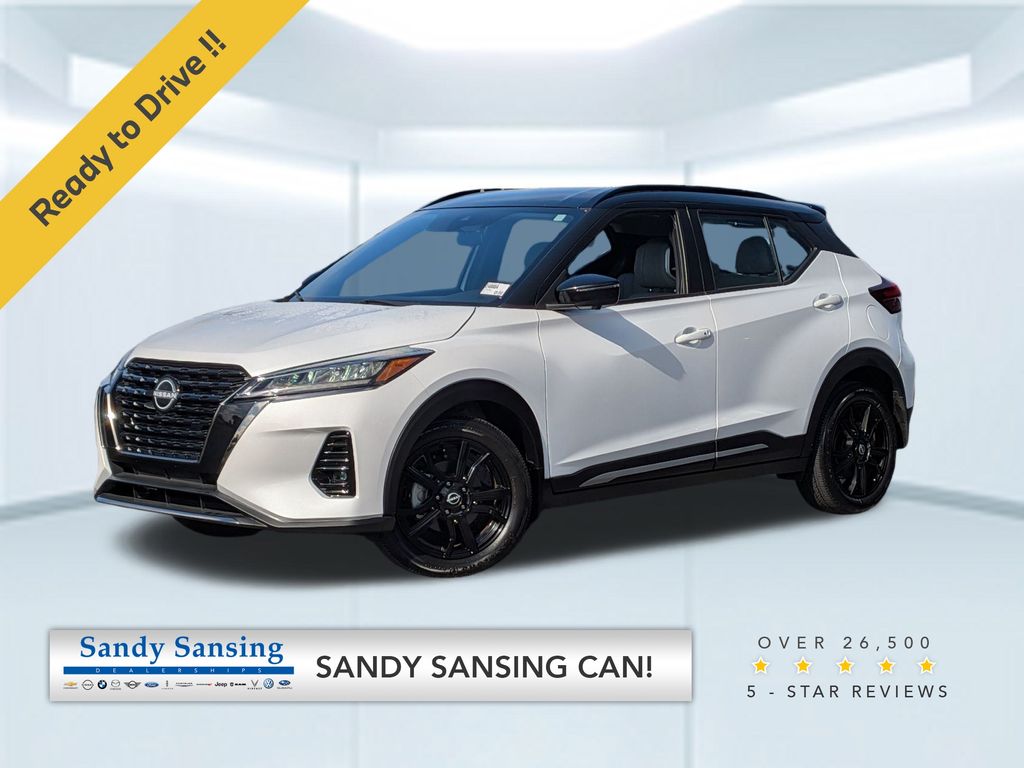 2024 Nissan Kicks SR's photo