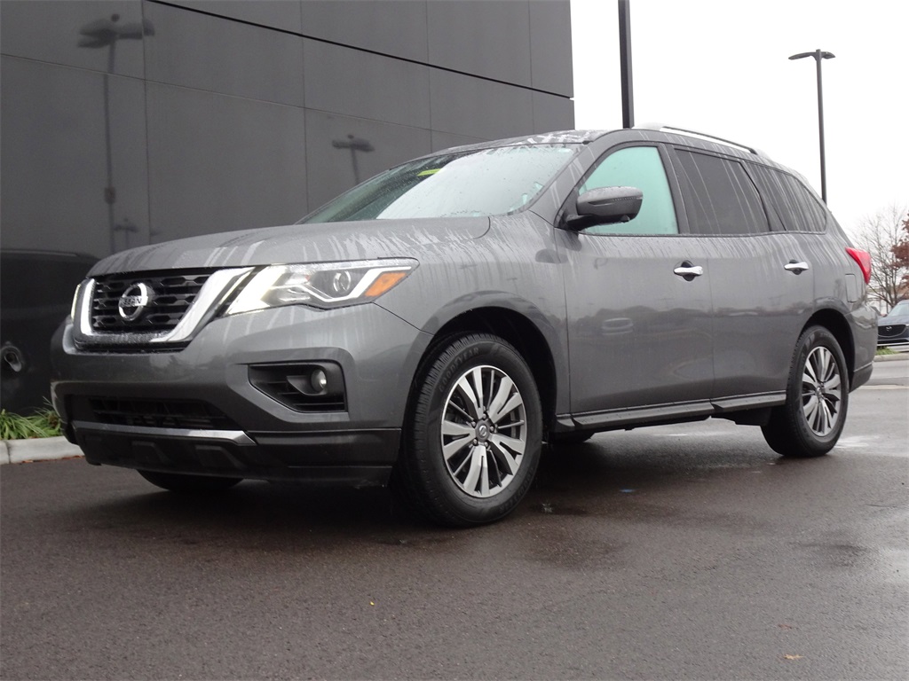 2019 Nissan Pathfinder SL