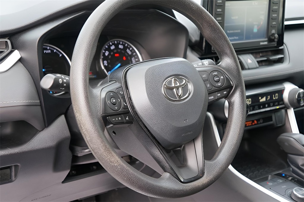 2021 Toyota RAV4 Hybrid LE photo 13