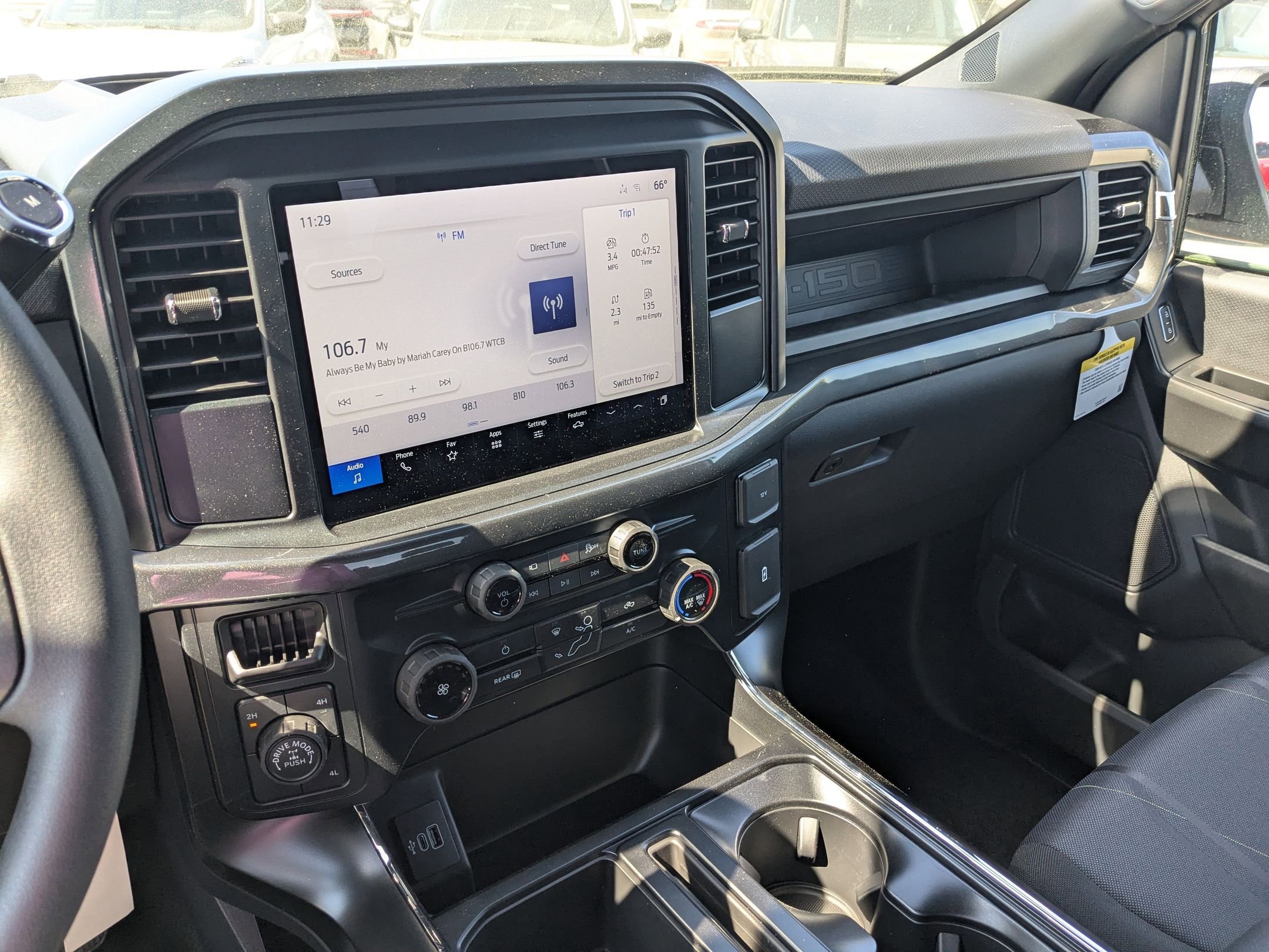 2025 Ford F-150 STX photo 17