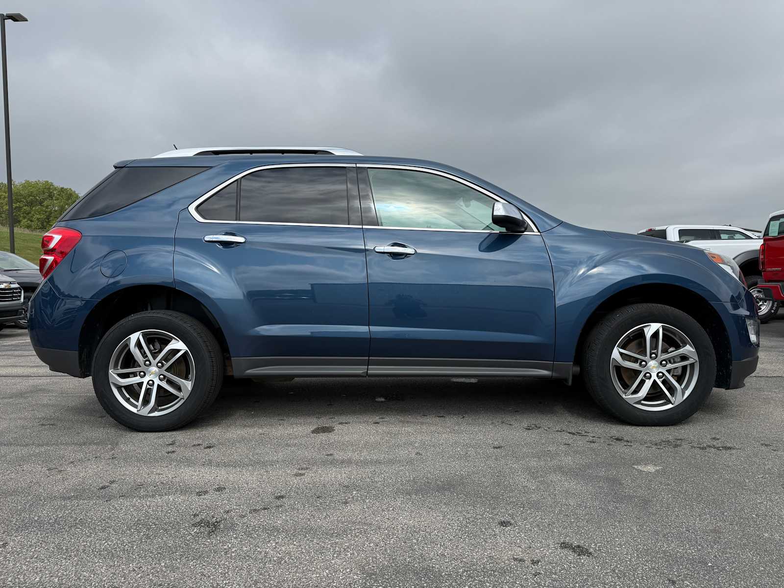2017 Chevrolet Equinox Premier photo 4