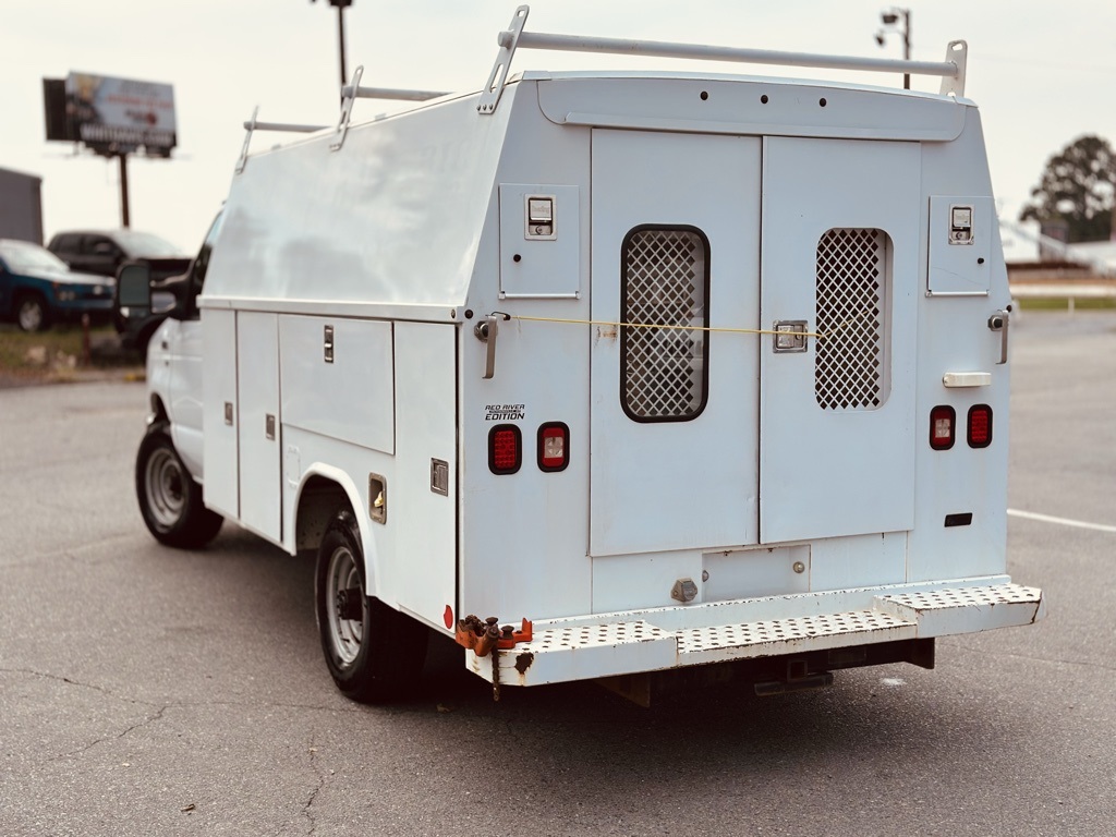 2012 Ford E-350 photo 3