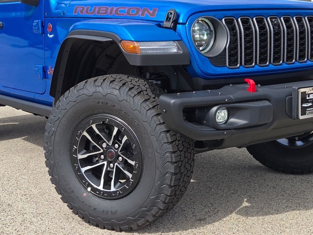 2025 Jeep Wrangler Rubicon X photo 2