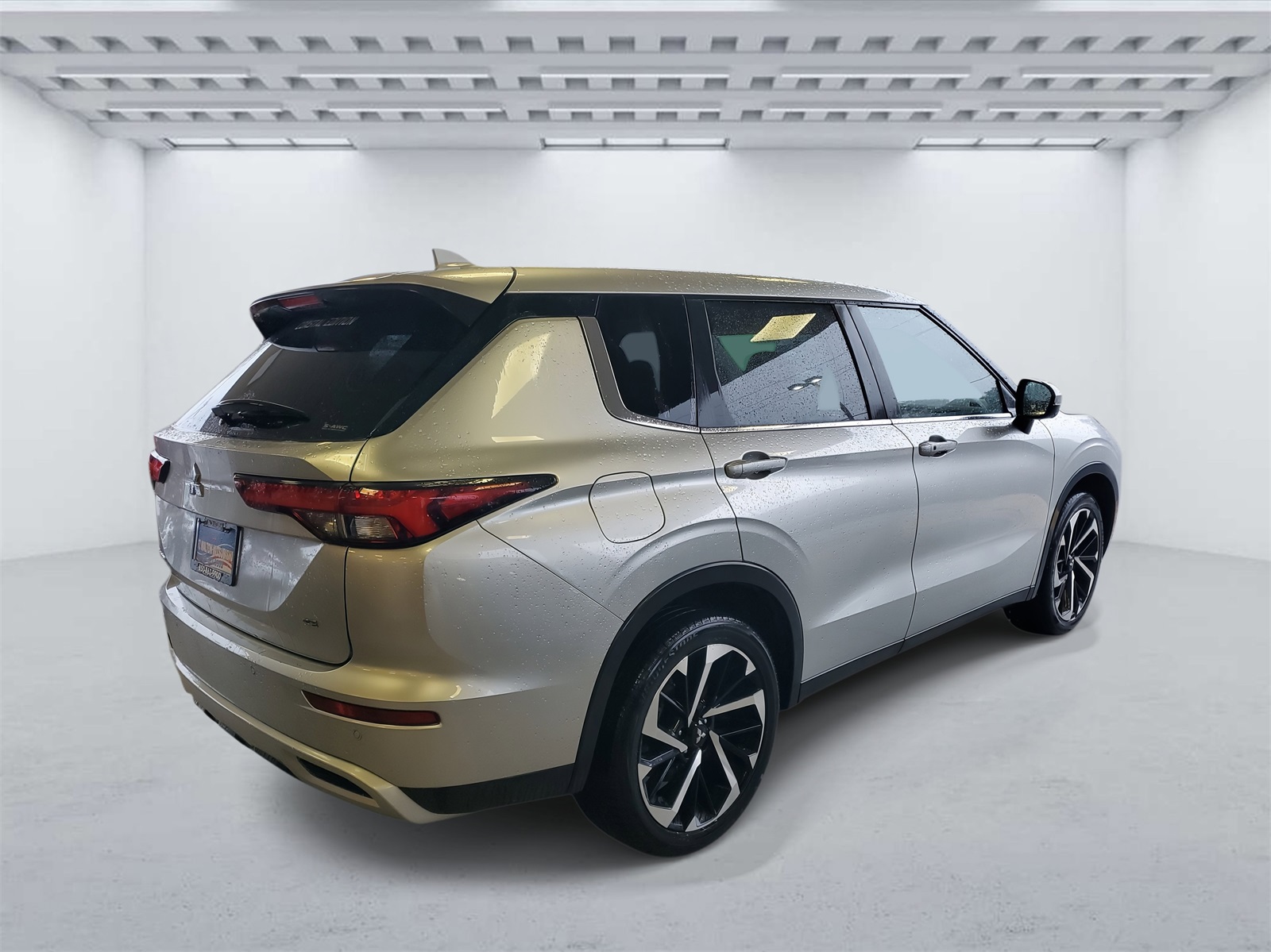 2023 Mitsubishi Outlander SE Black Edition Ralliart photo 4