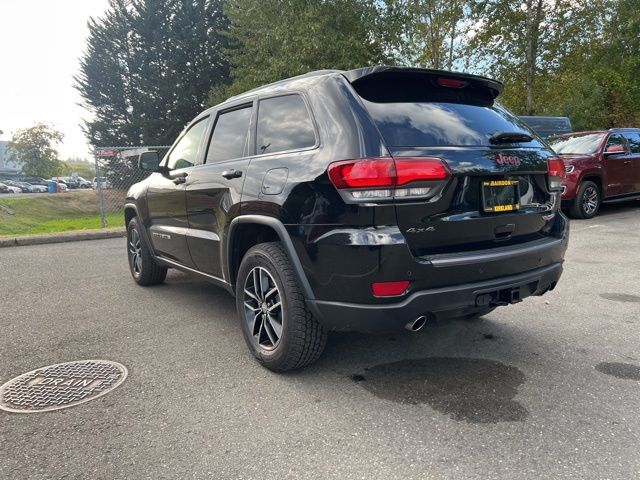 2018 Jeep Grand Cherokee Trailhawk photo 2