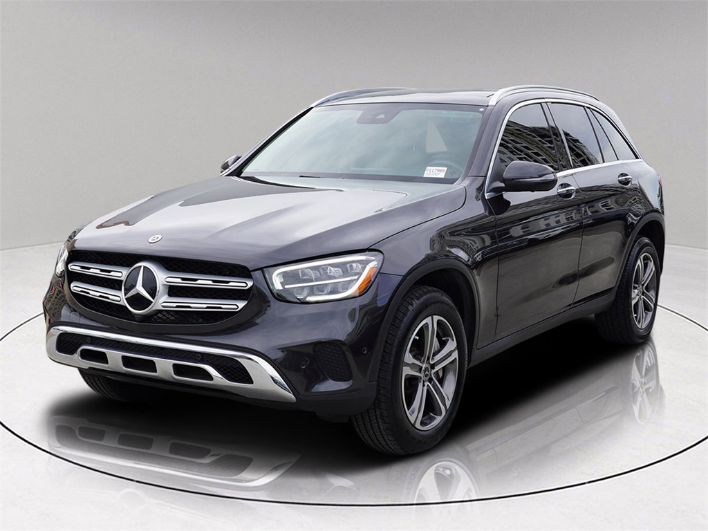 2022 Mercedes Benz GLC 300 photo 2