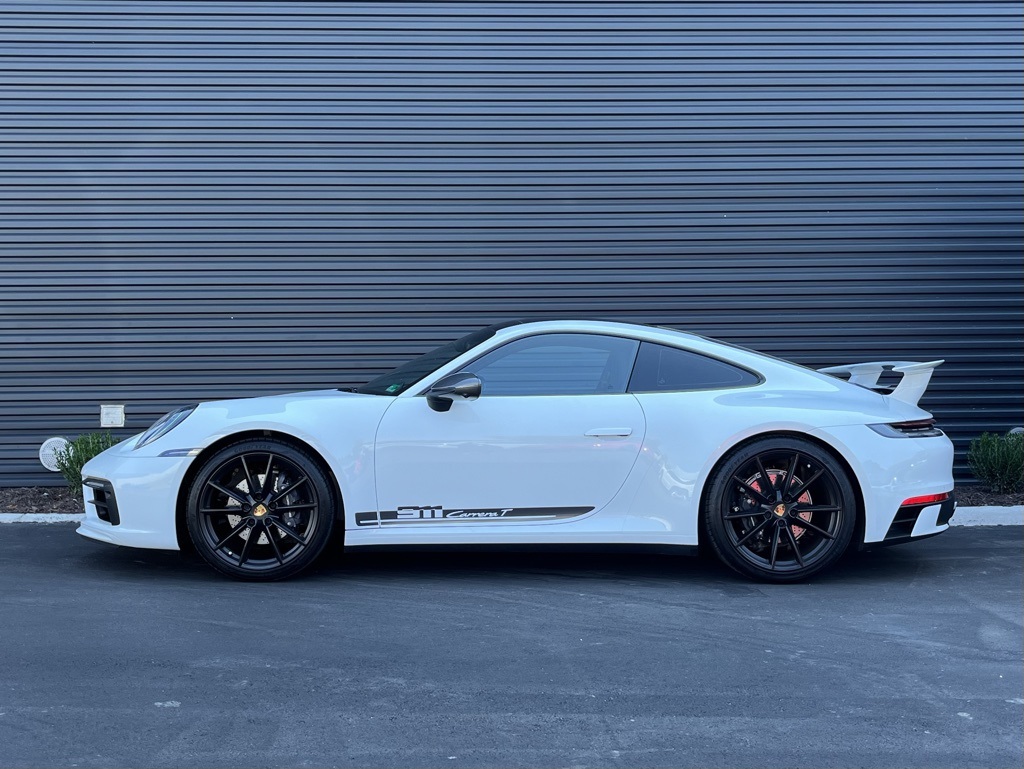2024 Porsche 911 T photo 2