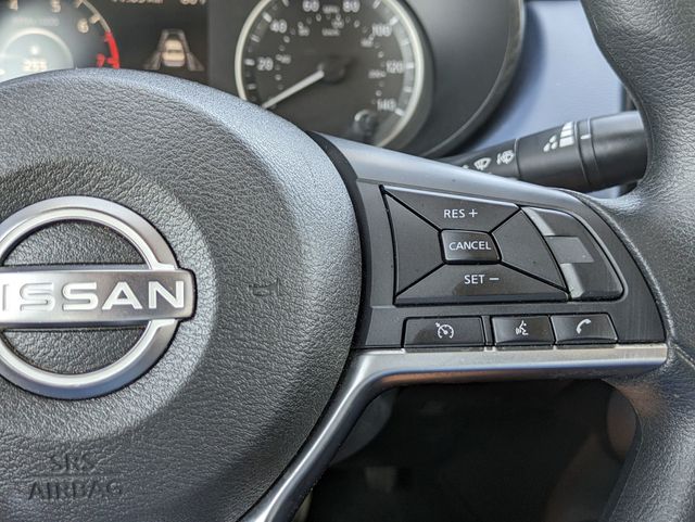 2023 Nissan Versa 1.6 SV photo 15