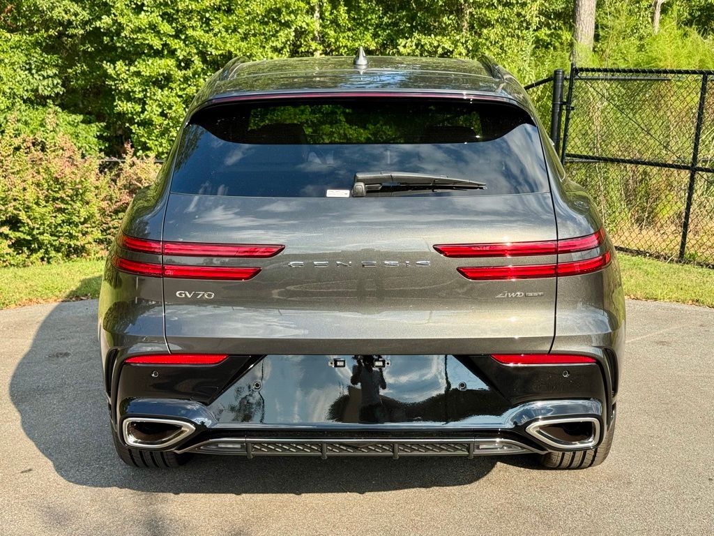 2026 Genesis GV70 3.5T Sport Prestige photo 11