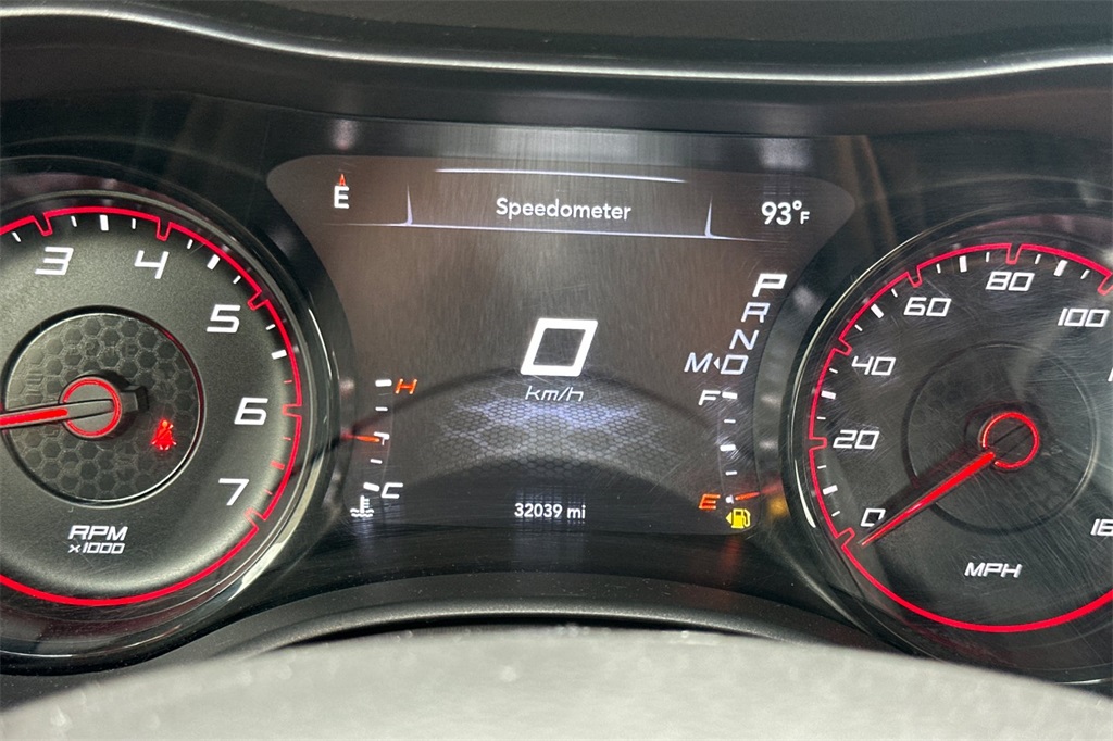 2022 Dodge Charger R/T photo 25