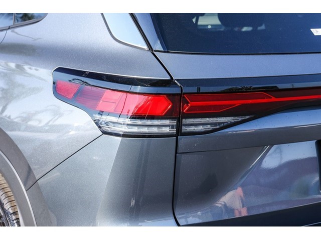 2025 Volkswagen Tiguan S photo 2