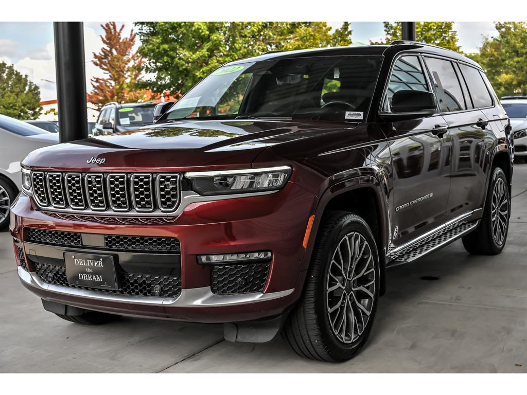 2022 Jeep Grand Cherokee L Summit photo 3