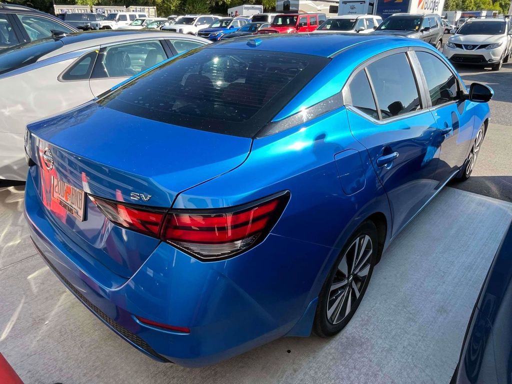 2020 Nissan Sentra SV photo 2