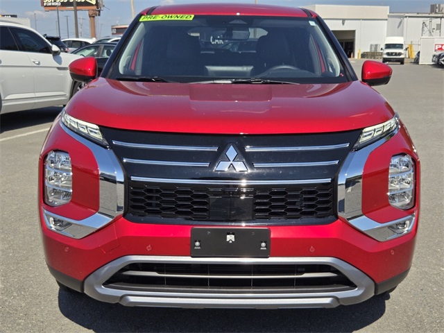 2025 Mitsubishi Outlander SE photo 8