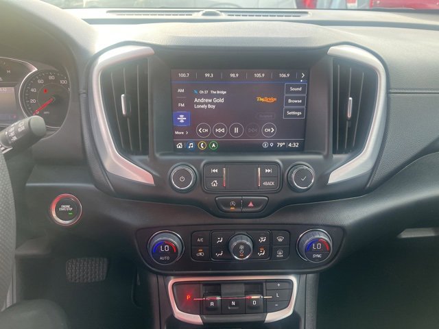 2022 Gmc Terrain SLE photo 3