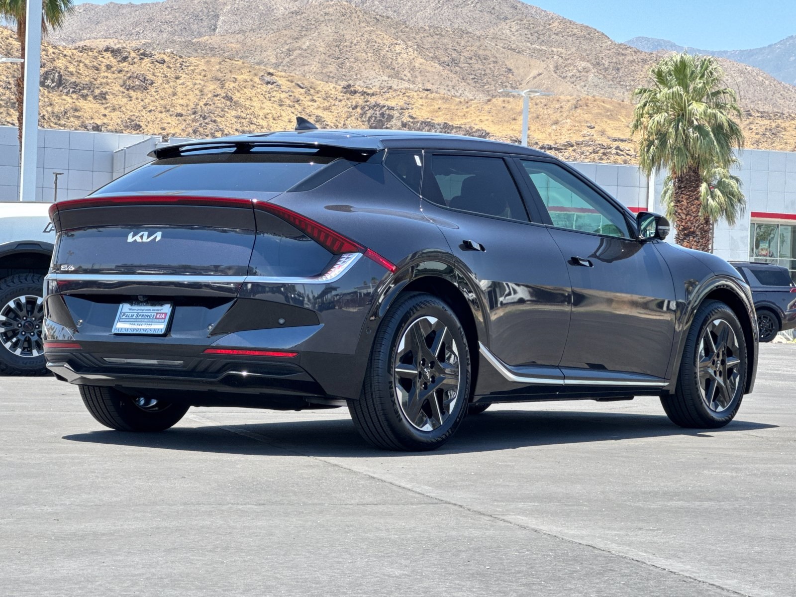 2025 Kia EV6 Wind photo 3