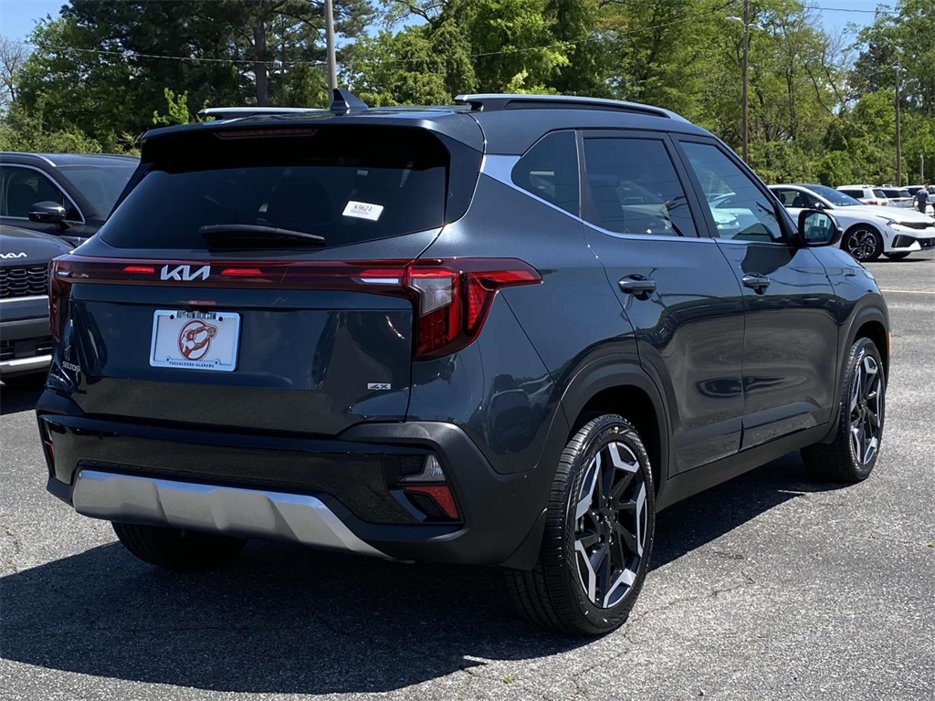 2025 Kia Seltos SX photo 4