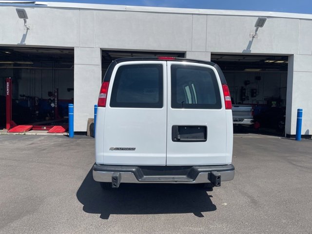 2023 Chevrolet Express Cargo Van 2500 photo 5