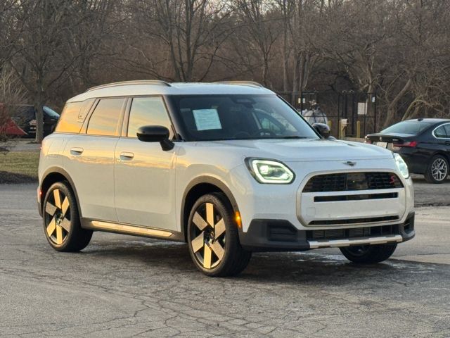 2025 MINI Countryman S's photo