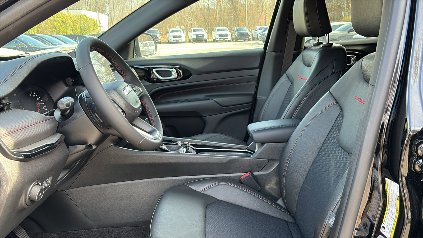 2026 Jeep Compass Trailhawk photo 3