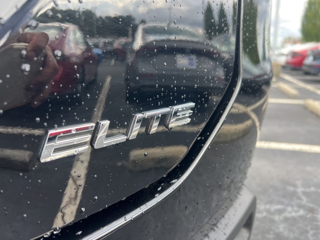 2023 Honda Pilot Elite photo 4