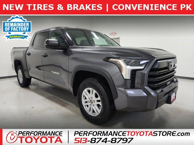 2022 Toyota Tundra SR5's photo