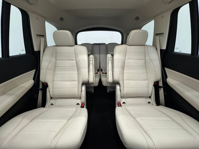 2026 Mercedes Benz GLS 450 4MATIC photo 2