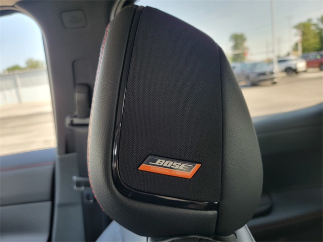 2025 Nissan Kicks SR photo 34