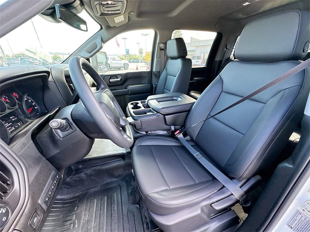 2025 Chevrolet Silverado 3500HD Work Truck photo 14