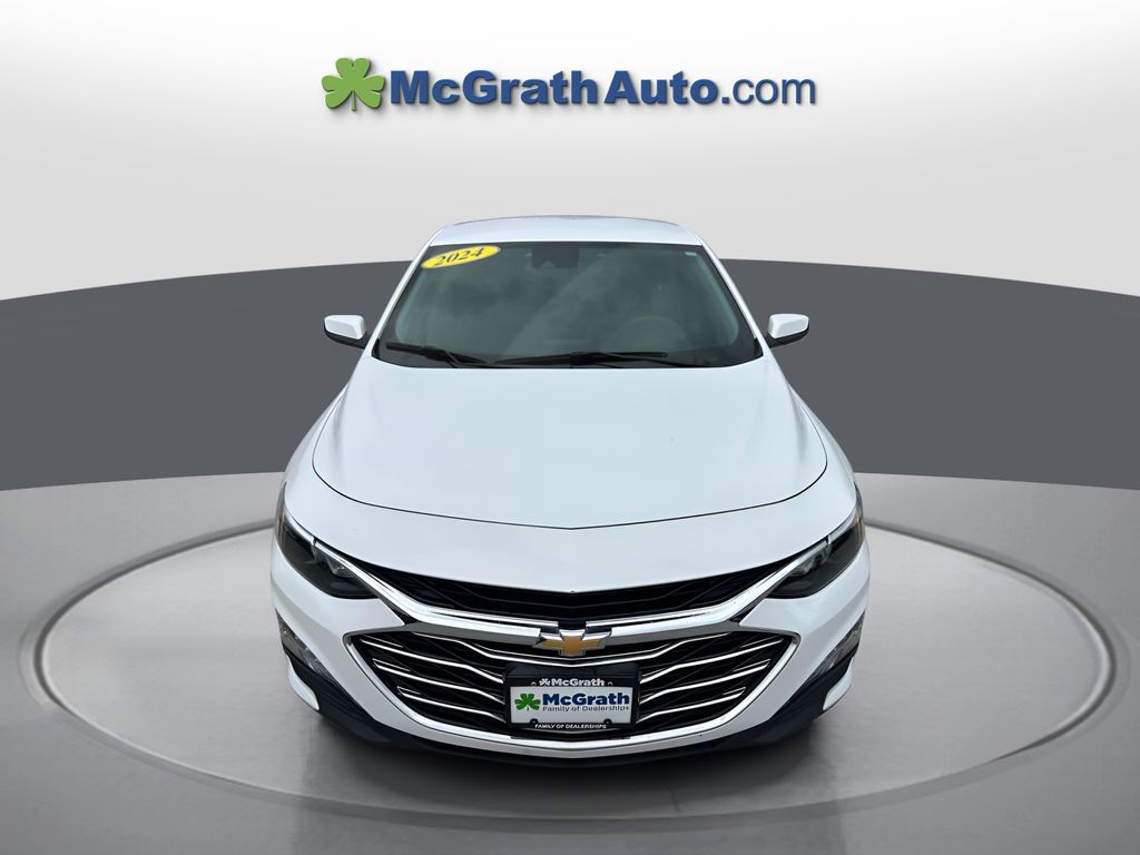 2024 Chevrolet Malibu 1LT photo 2