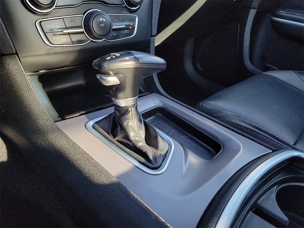 2022 Dodge Charger SXT photo 25