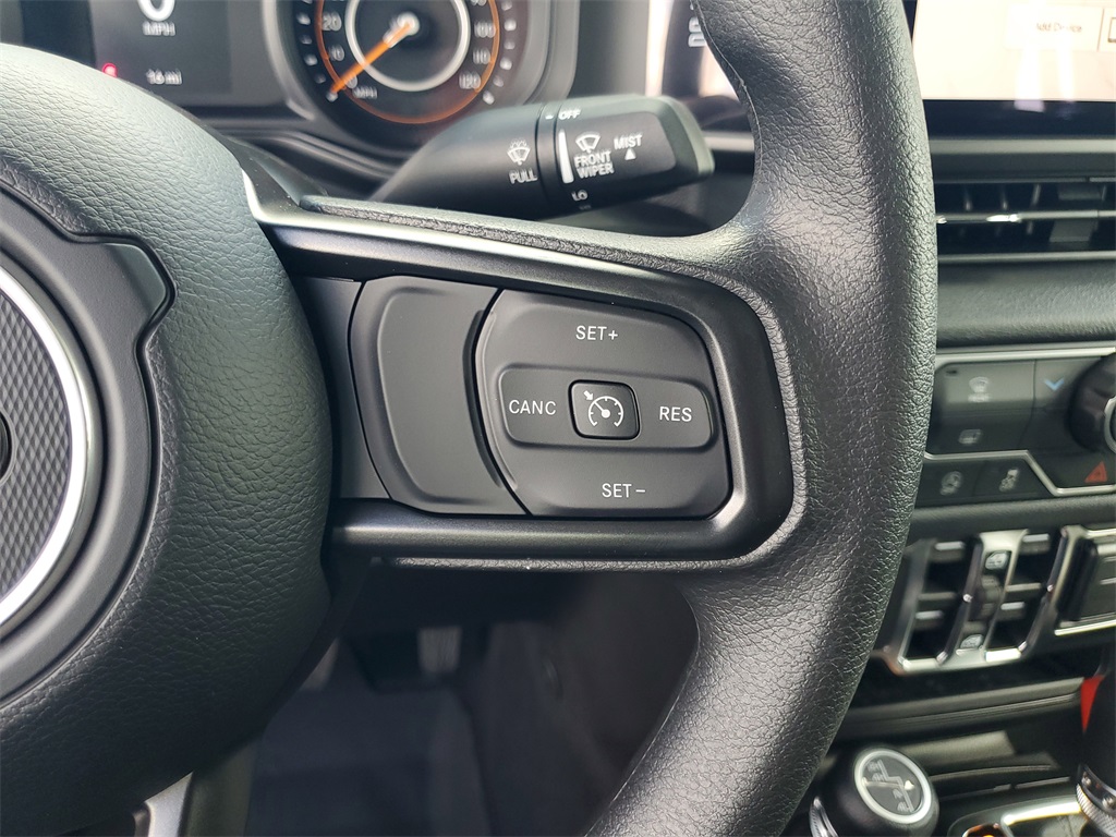 2025 Jeep Gladiator Sport photo 12