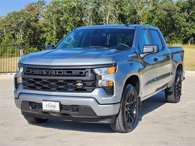 2026 Chevrolet Silverado 1500 Custom photo 2