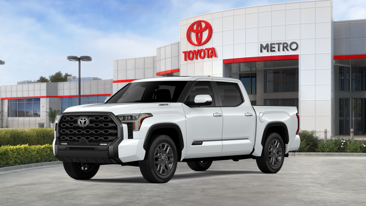 2026 Toyota Tundra Platinum's photo